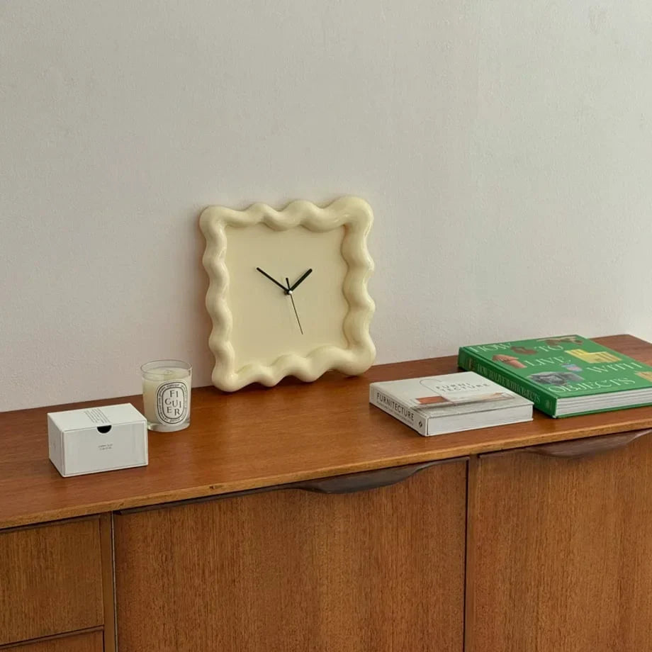 Glossy Melamine Squiggle Wall Clock size dimensions