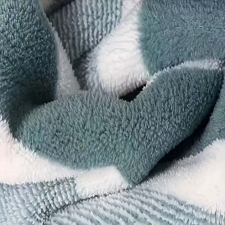 8-Piece Coral Fleece Bath Towel Set alternate view 8