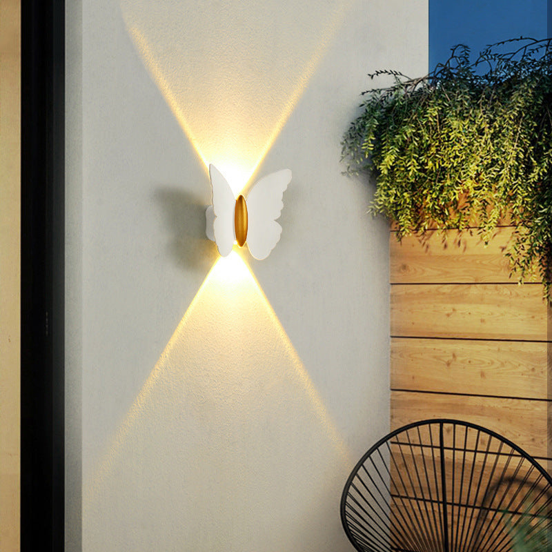 Artisan Aluminum Butterfly Outdoor Light 1
