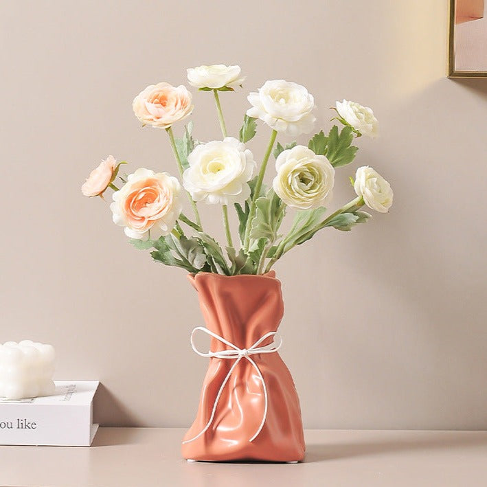 Artisan Resin Flower Vase 0