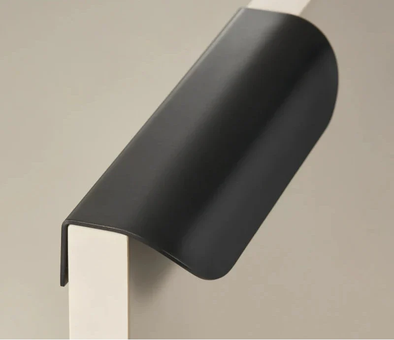 Curved Folded-Edge Cabinet Pull