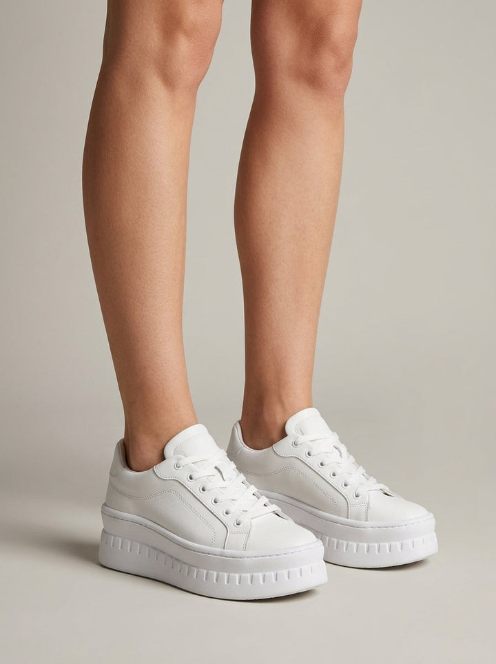Casual Lace-Up Platform Sneakers 1
