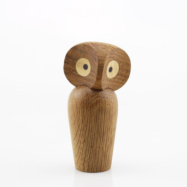 Charming Wooden Owl Sculpture 0