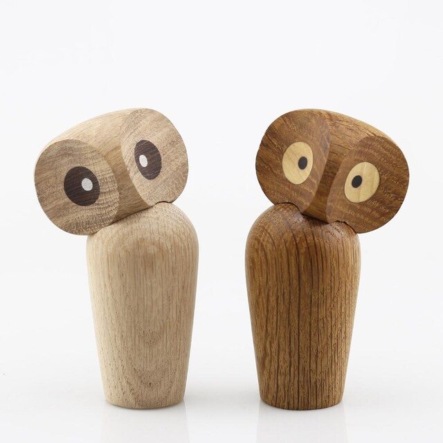 Charming Wooden Owl Sculpture 1