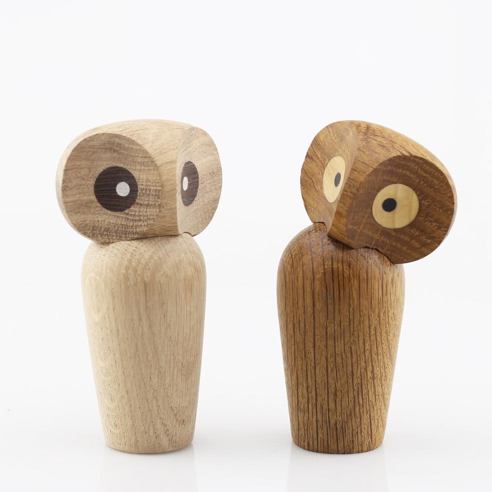 Charming Wooden Owl Sculpture 2