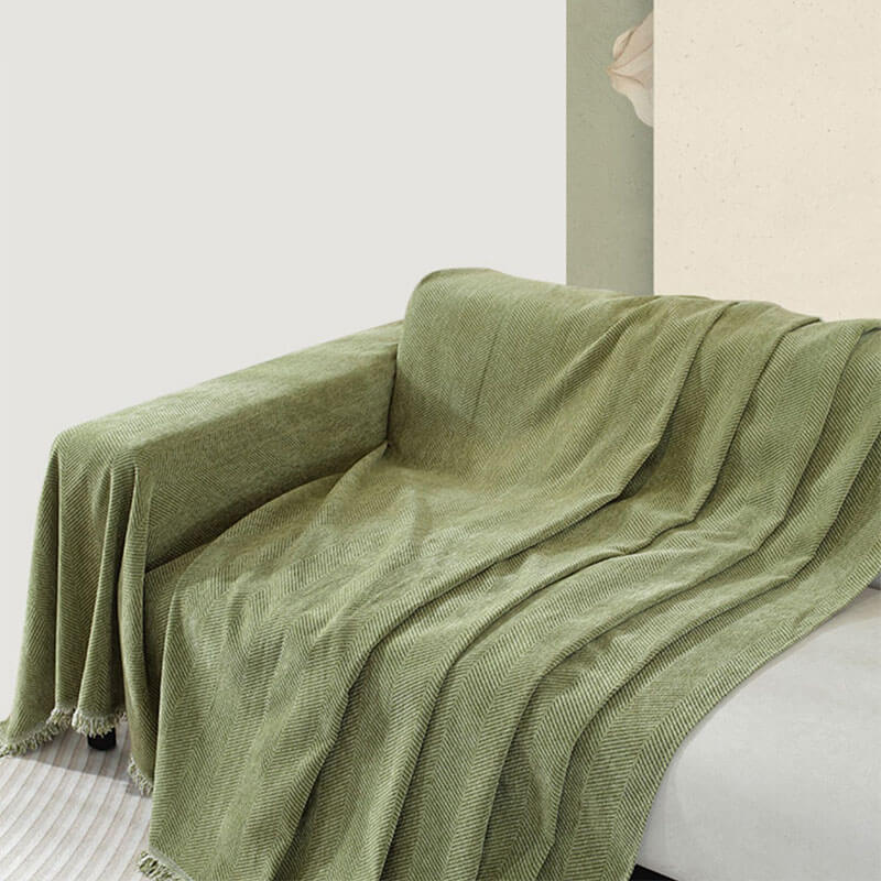 Elegant Chenille Sofa Throw Soft Herringbone Blanket with Tassels
