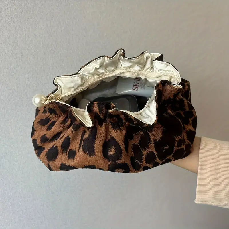 Chic Velvet Leopard Pouch 0