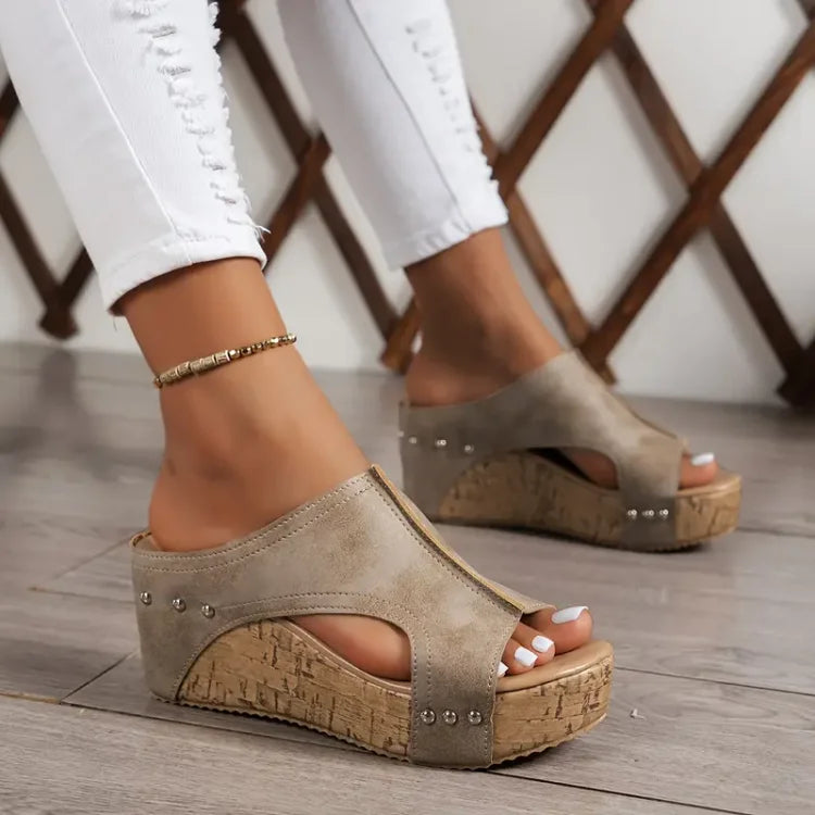 Chic Wedge Sandals for Women with Buckle 2