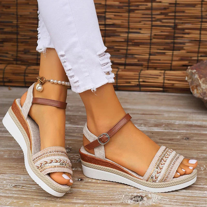 Chic Woven Sandals for Women 1