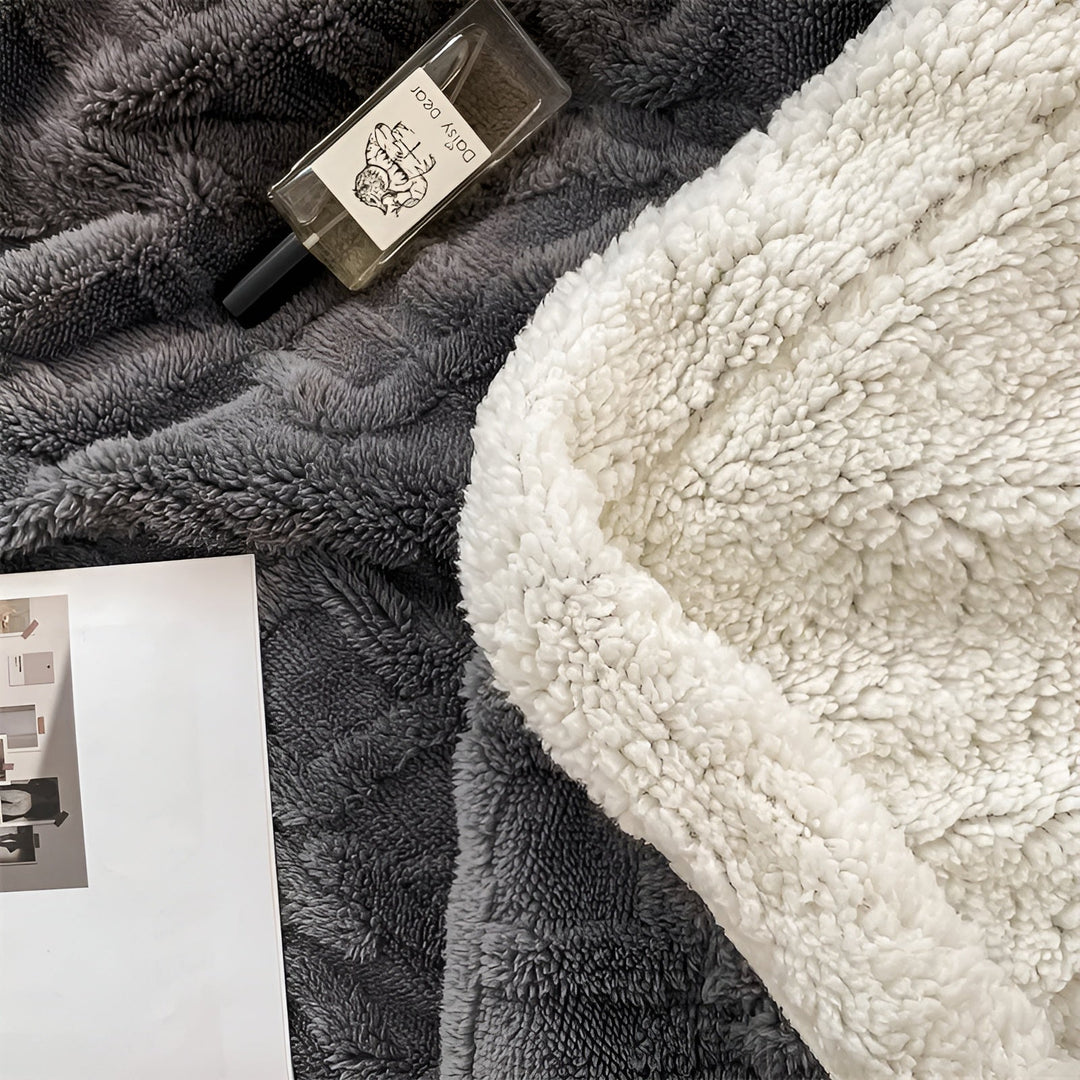 Cozy Cashmere Fleece Blanket 3