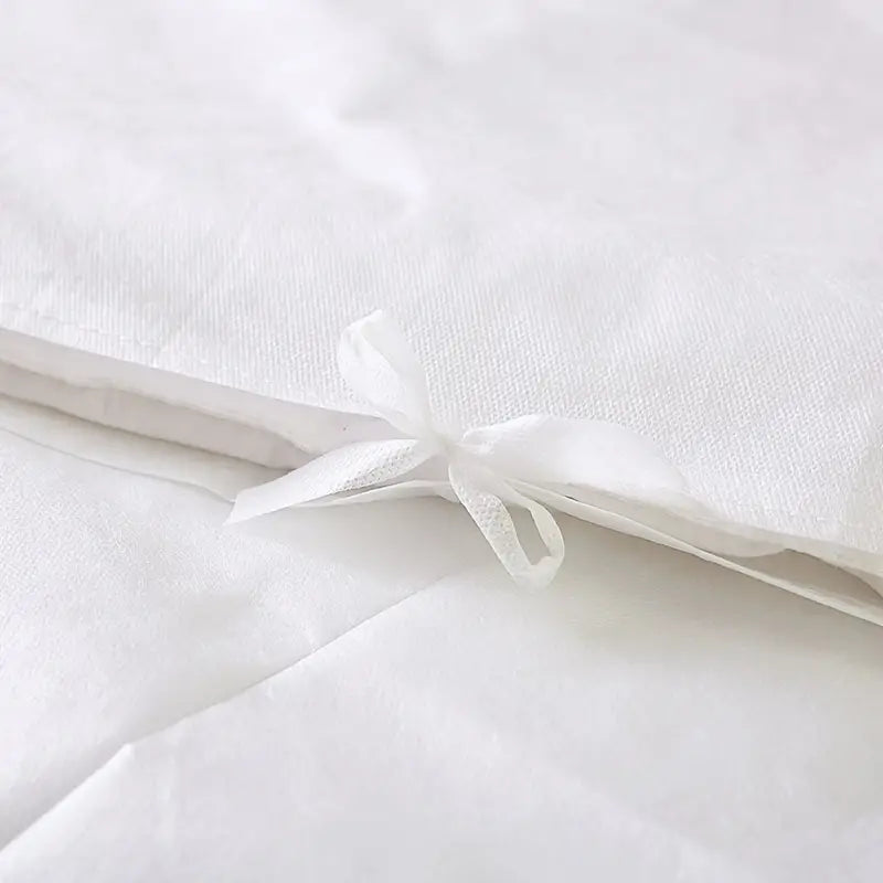 Cozy Disposable Travel Bedding Set 4