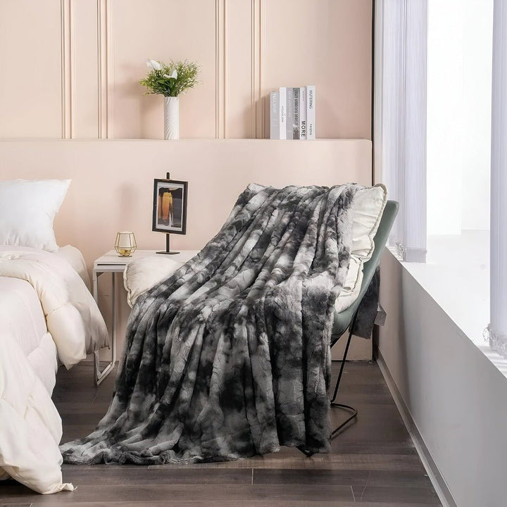 Cozy Double-Sided Fleece Throw 1