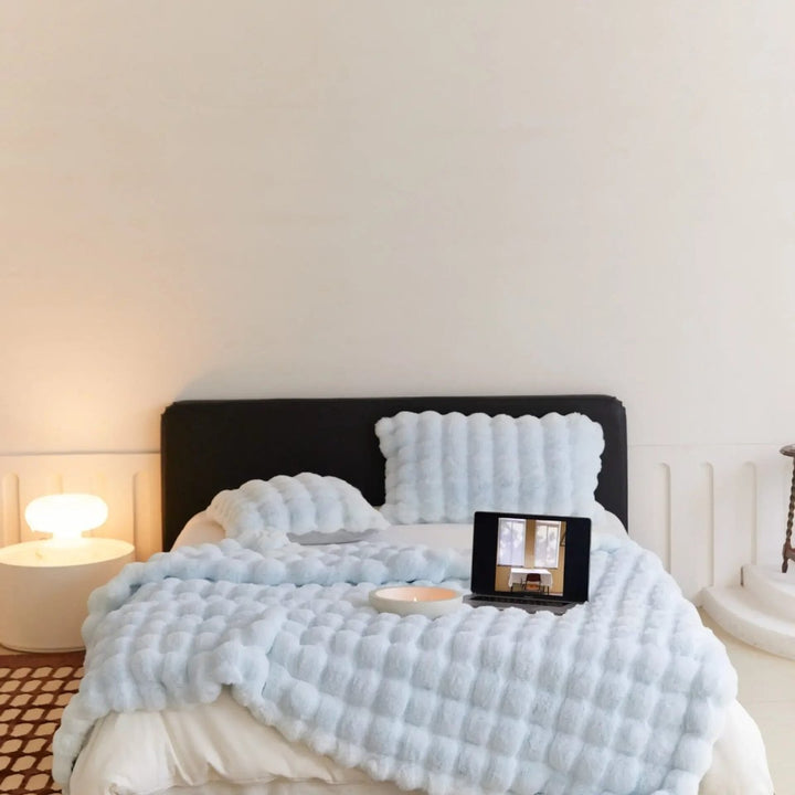 Cozy Double-Sided Fleece Throw 3