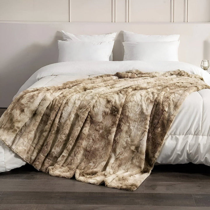 Cozy Double-Sided Fleece Throw 5