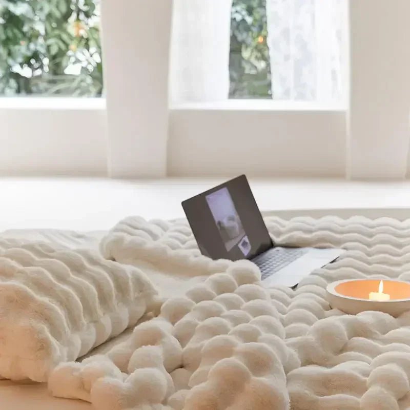 Cozy Double-Sided Fleece Throw 6