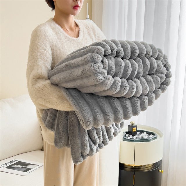 Cozy Faux Fur Throw 1
