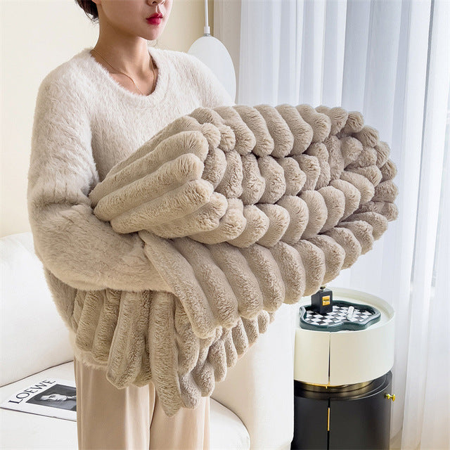 Cozy Faux Fur Throw 3