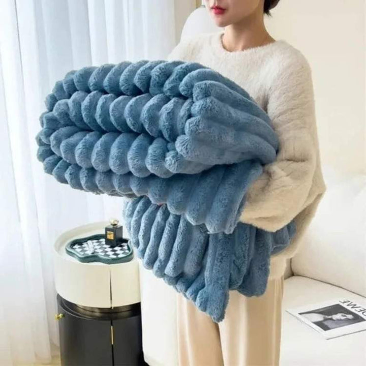 Cozy Faux Fur Throw 8