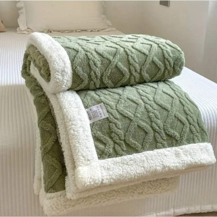 Cozy Sherpa Weighted Blanket 11