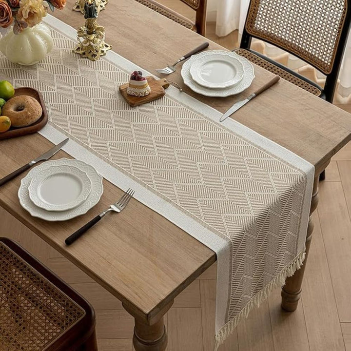 Cozy Woven Table Runner 0