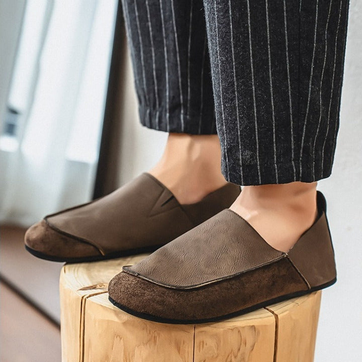 Leather moccasin loafers sole detail