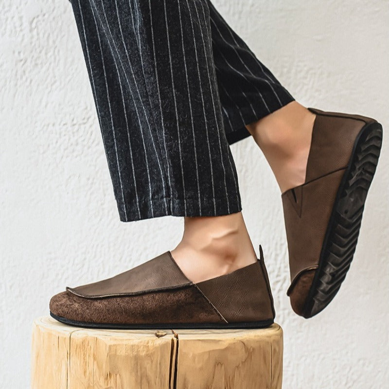 Leather moccasin loafers heel detail