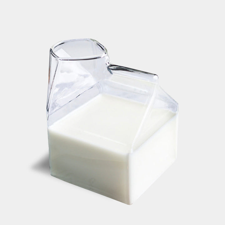 Elegant Borosilicate Glass Jug 0