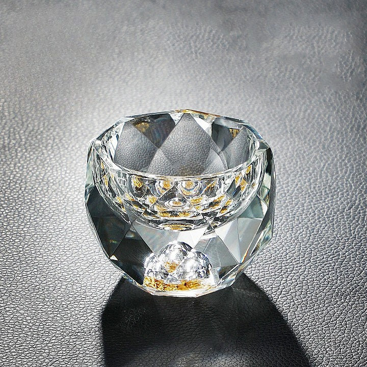 Elegant Crystal Tumbler 1