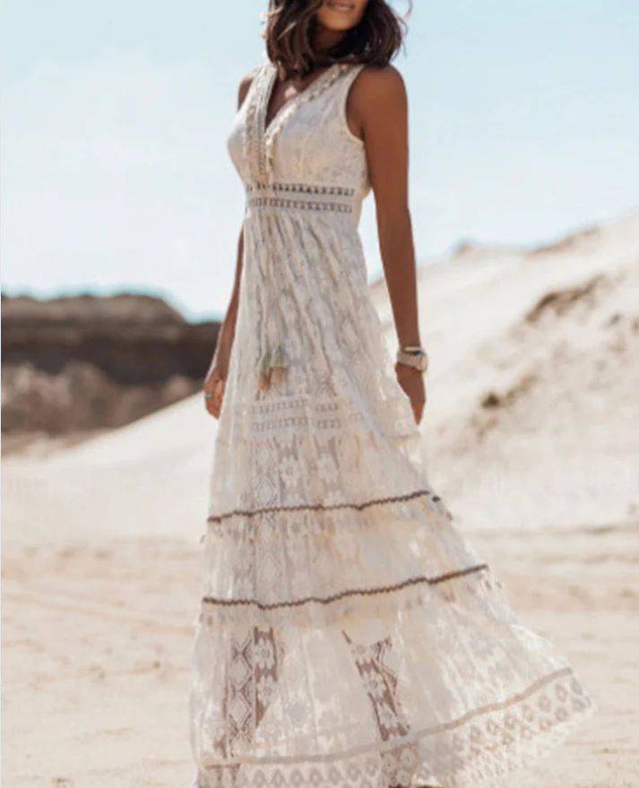 Elegant Flowing Maxi Dress 1