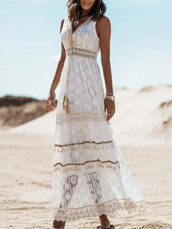 Elegant Flowing Maxi Dress 3