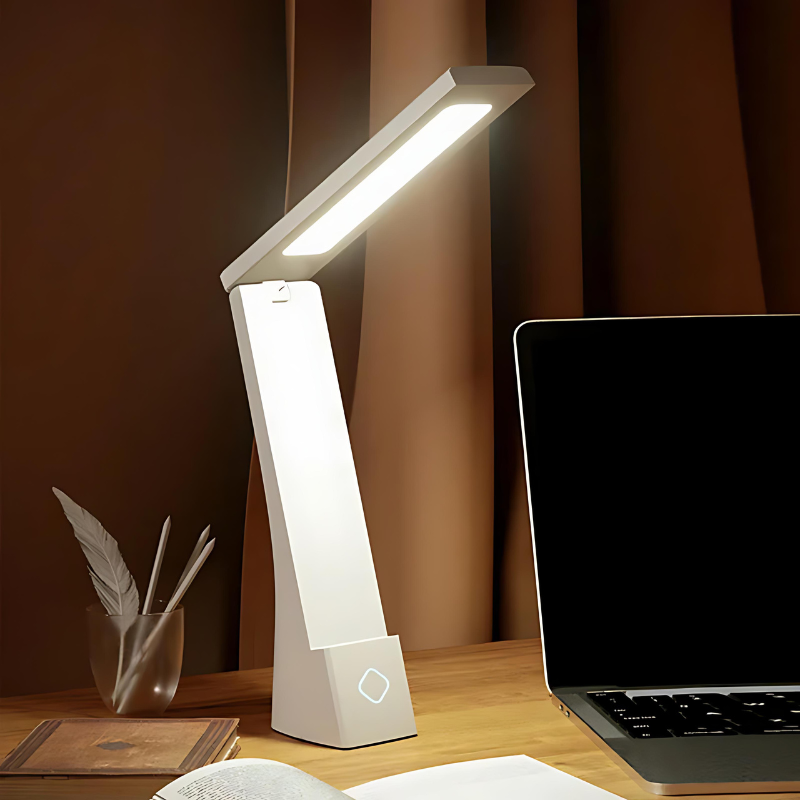 Elegant Foldable Desk Lamp 1