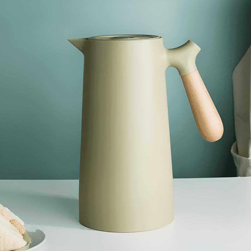 Elegant Glass Carafe 0