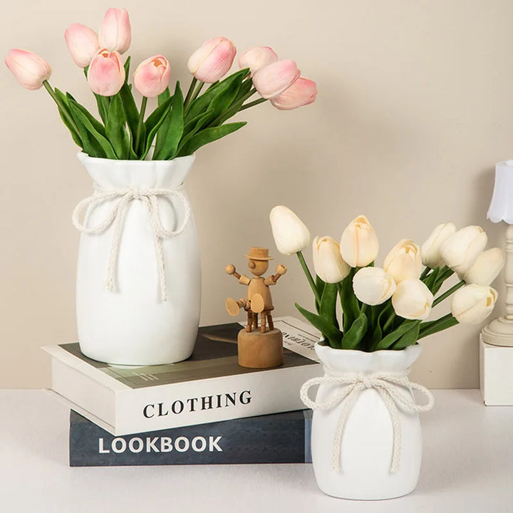 Elegant Plastic Flower Vase 1