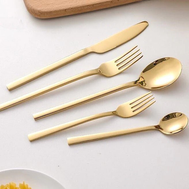 Elegant Stainless Steel Cutlery Set 0