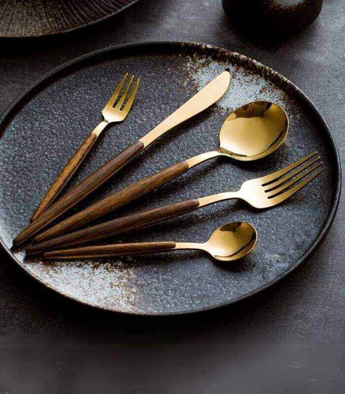 Elegant Stainless Steel Cutlery Set 0