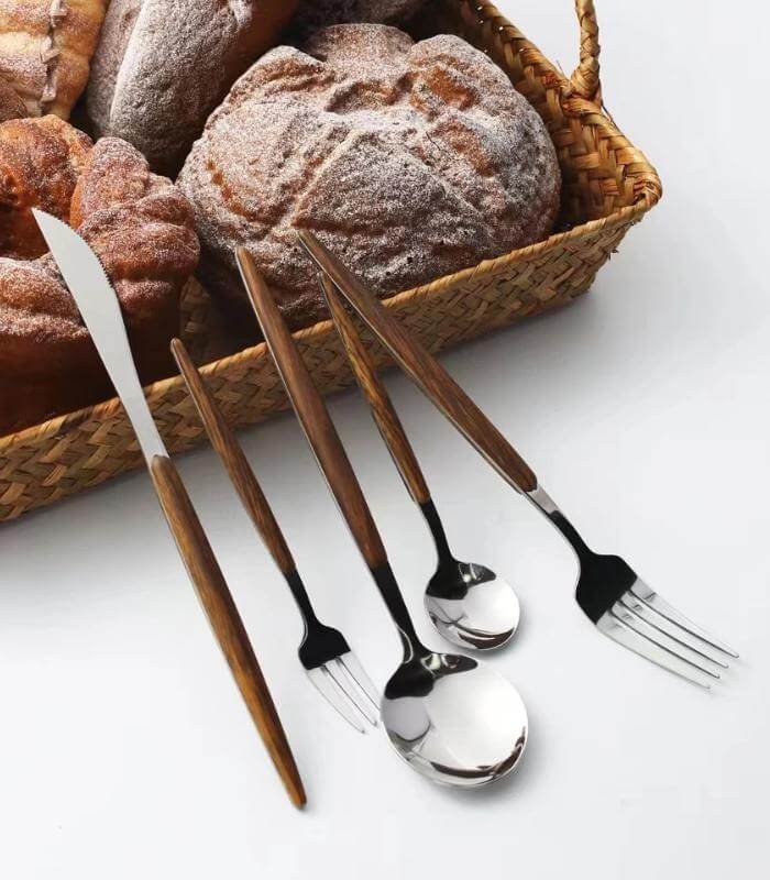 Elegant Stainless Steel Cutlery Set 2
