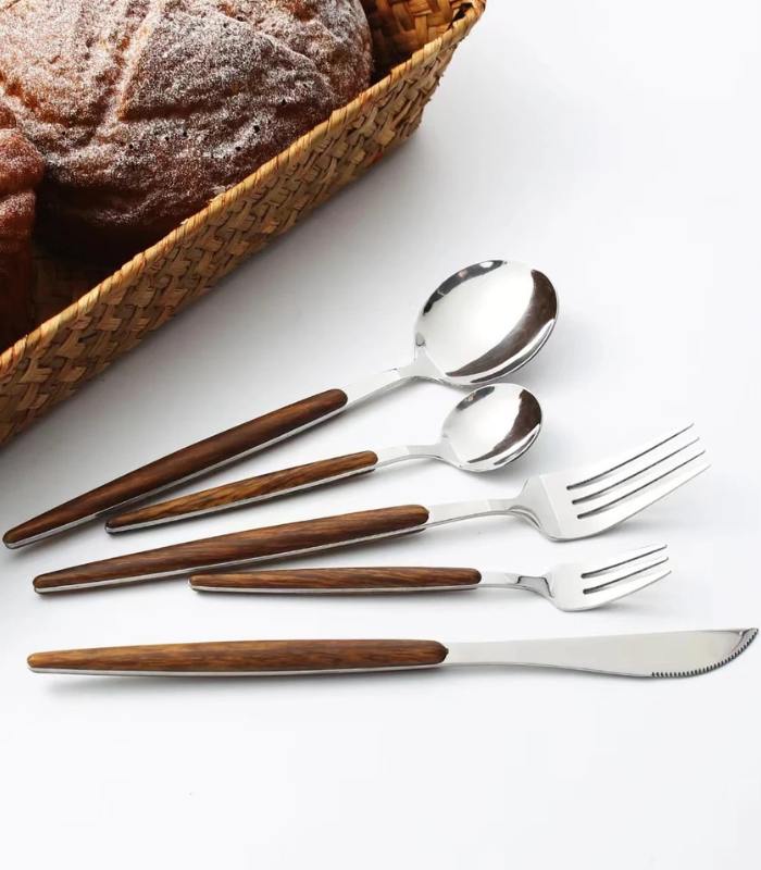 Elegant Stainless Steel Cutlery Set 4