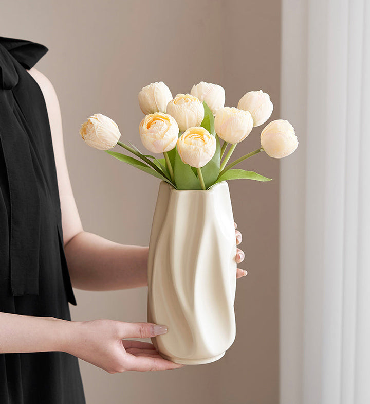 Elegant White Ceramic Vase 0