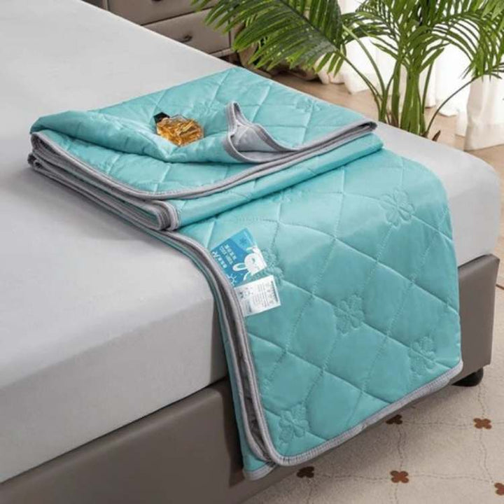 Gentle Breeze Cooling Blanket 7