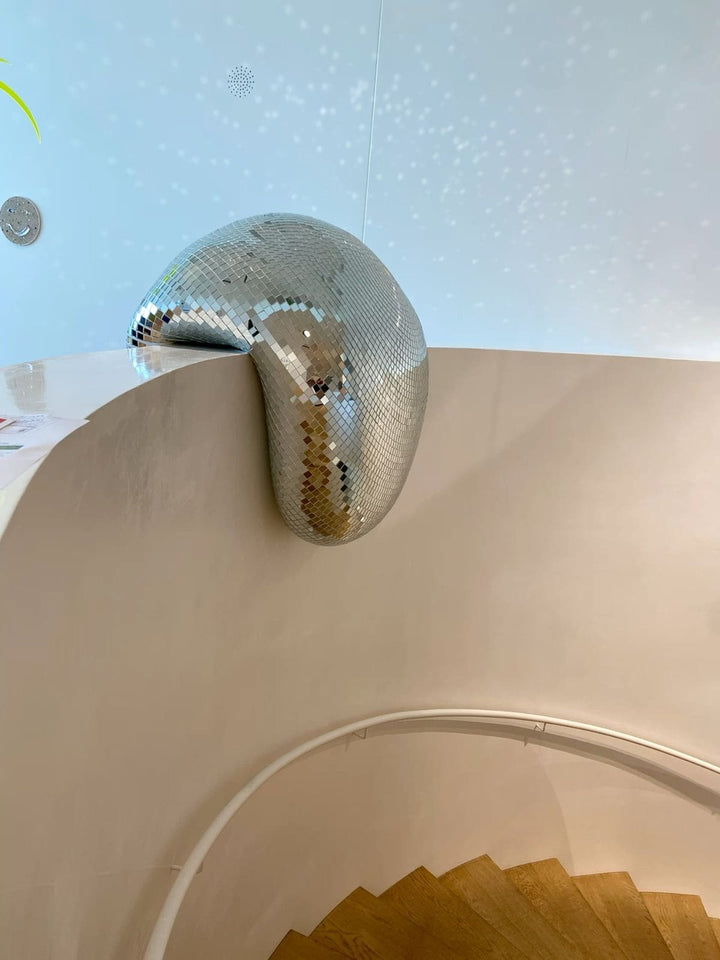 Nostalgic Glass Wall Art 2