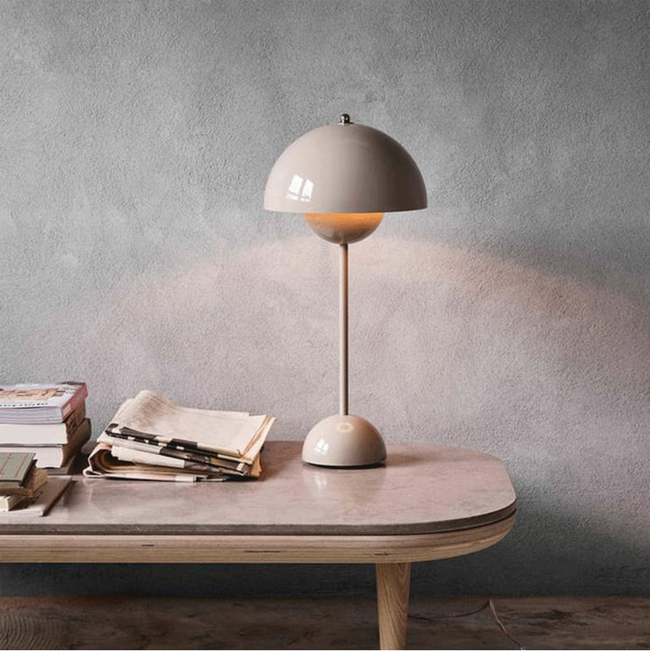 Color-Changing Mushroom Table Lamp