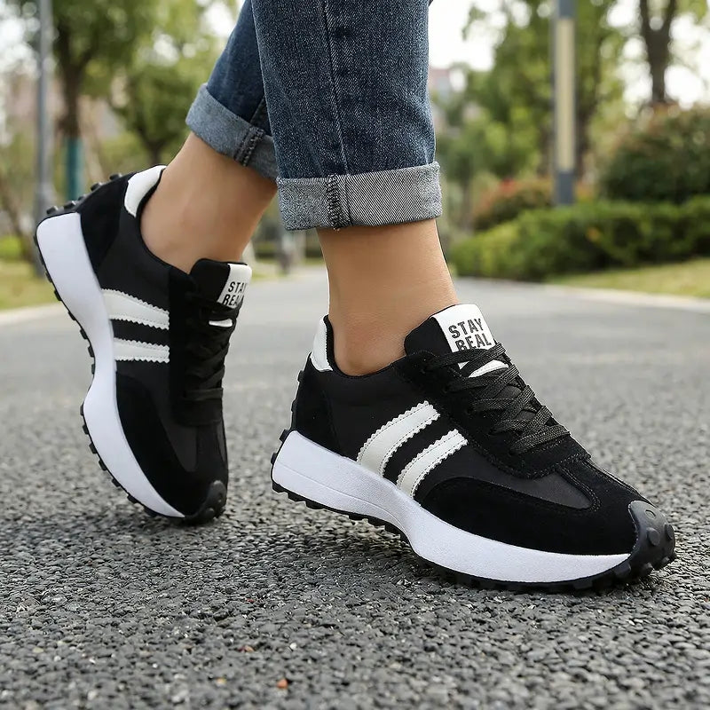 Retro Low Top Running Shoes 1