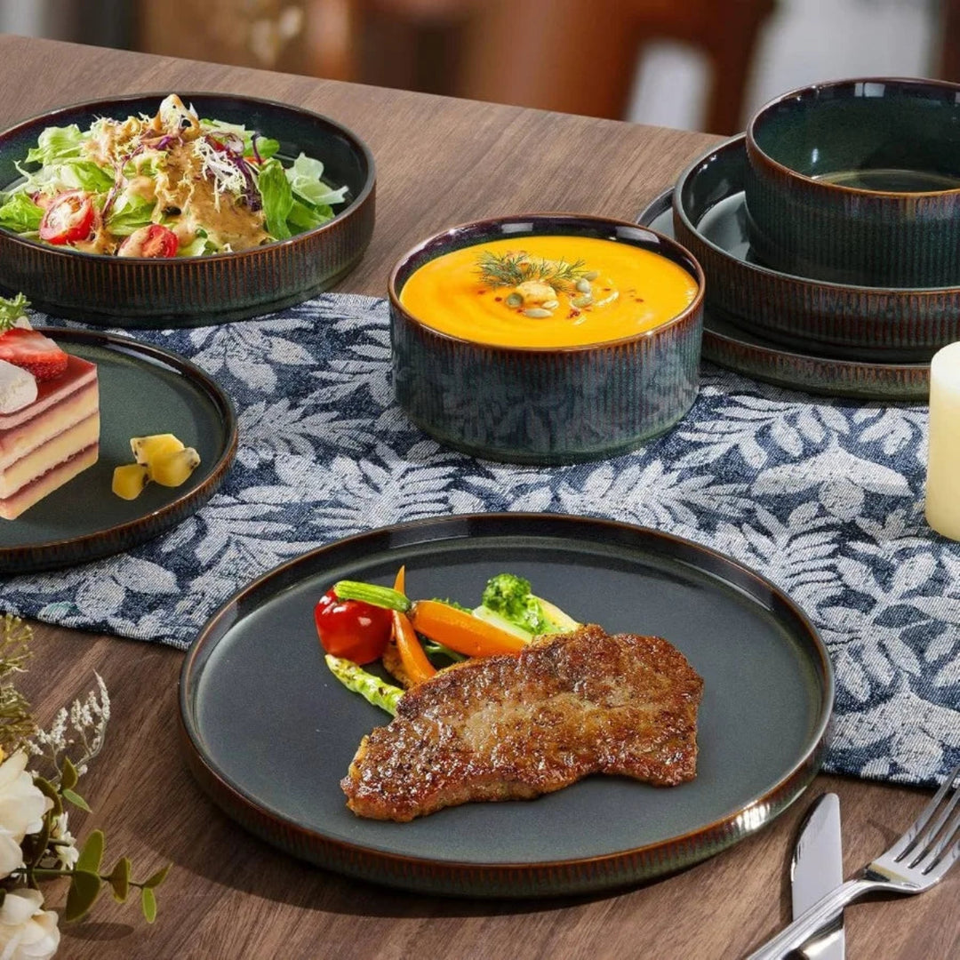 Ribbed Stoneware Dinnerware Set 1