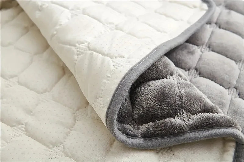 Premium Flannel Plush Recliner Sofa Cover with Pockets – Soft Armchair Protector