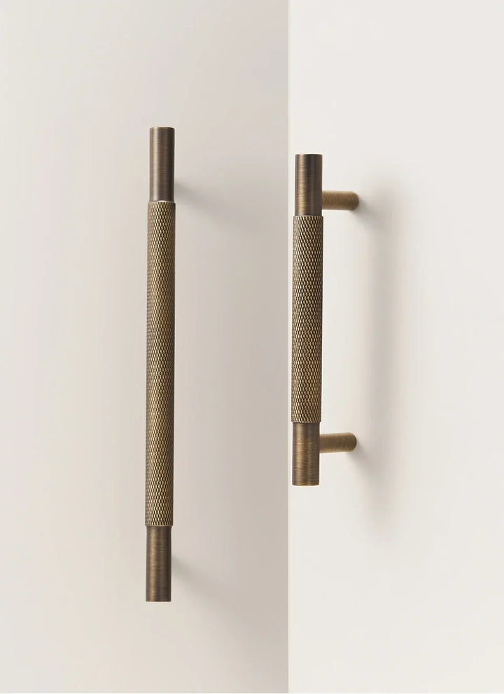 Antique Brass Cross-Knurled Cabinet Pull