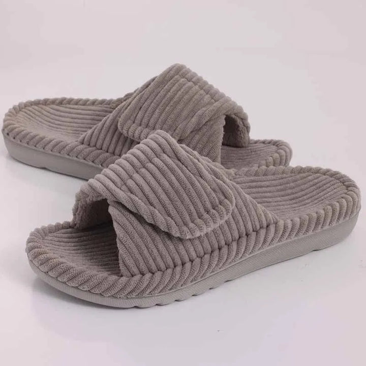 Ribbed Plush Slide Slippers sole detail