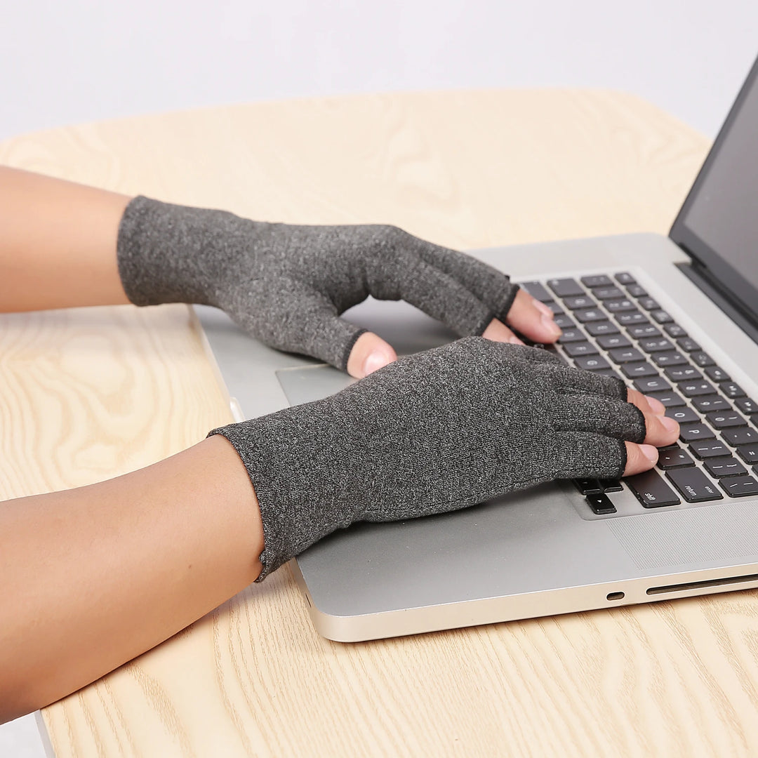 Compression Support Gloves lifestyle in use