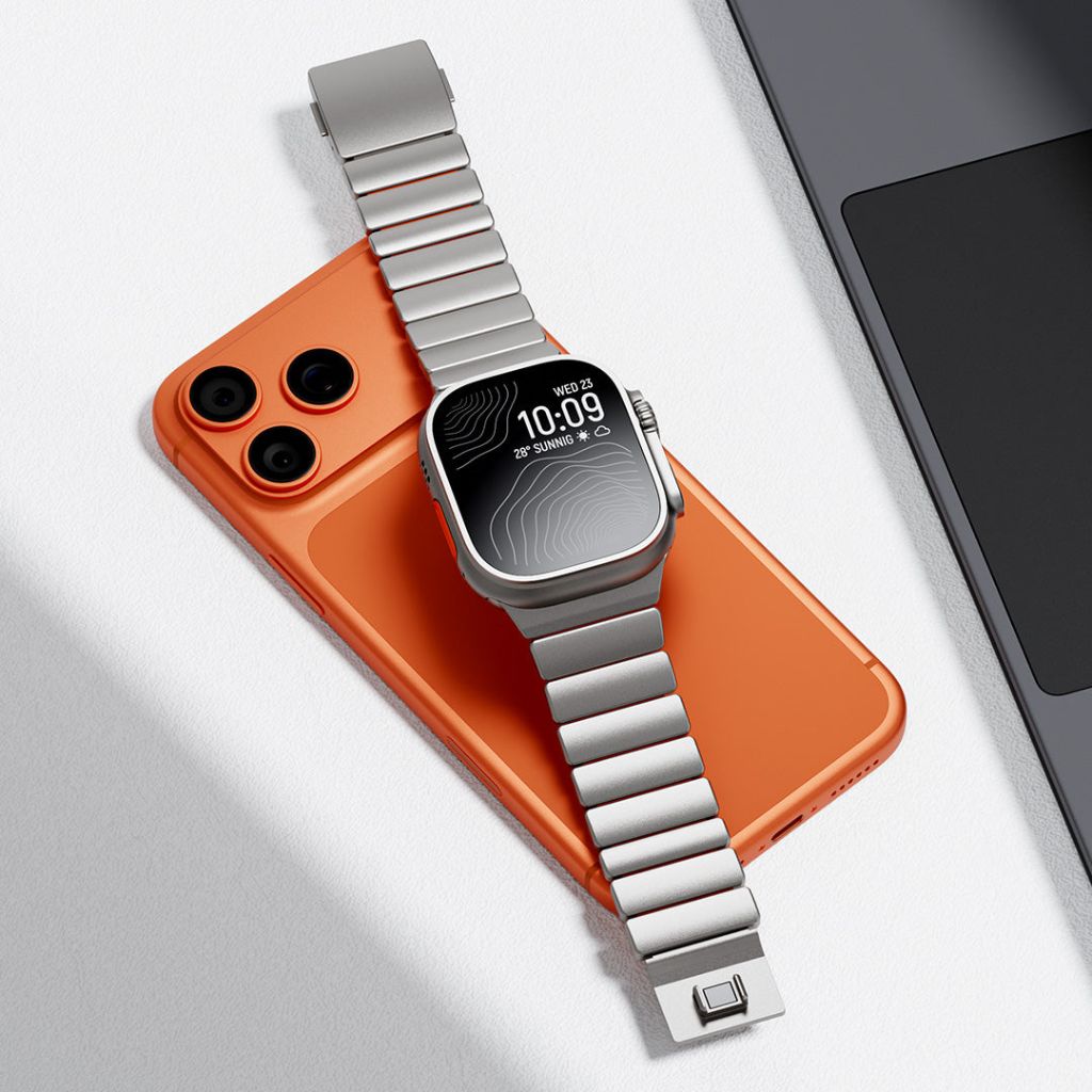 Stylish Titanium Apple Watch Band 2