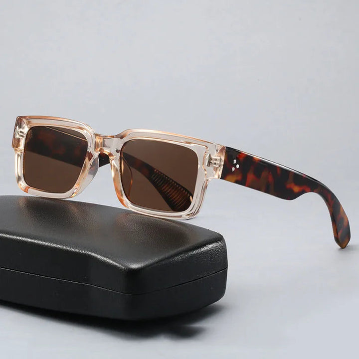 Stylish Tortoiseshell Sunglasses 0