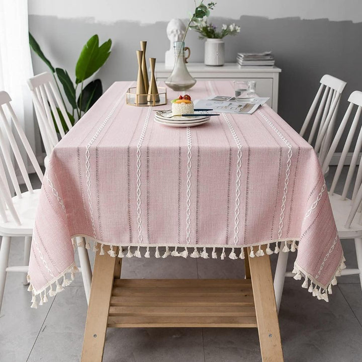 Timeless Linen Tablecloth 2